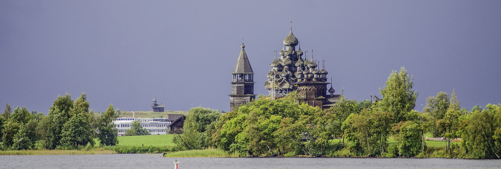 Круиз "Две столицы", теплоход "Ленин"