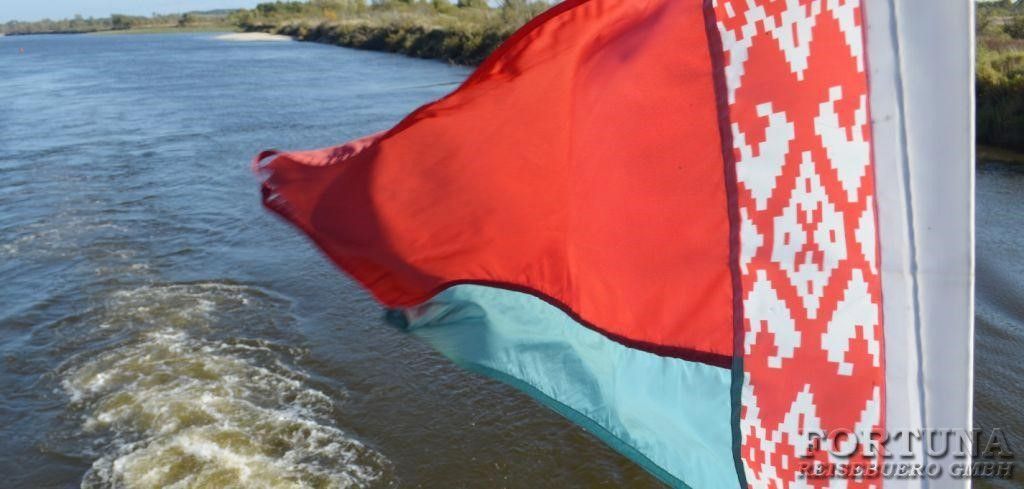 Автобусный тур "Минск - Брест - Беловежская пуща - Каменец"