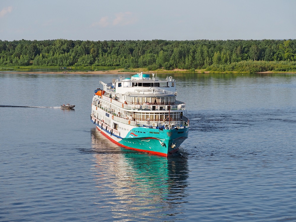 Круиз "Пермь - Нижнекамск - Мариинский Посад - Нижний Новгород - Юрьевец - Ярославль", теплоход "Юрий Никулин"