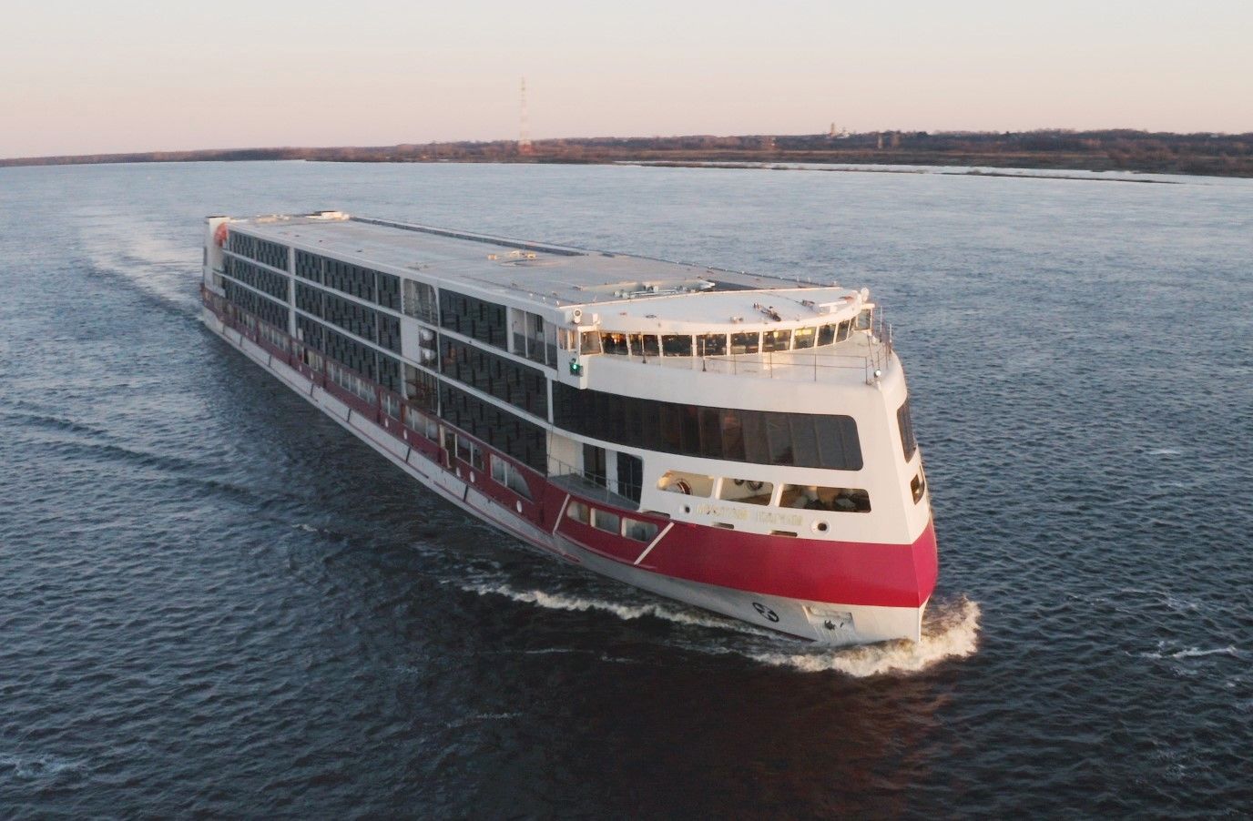 Круиз из Петербурга в Москву "Сага о Выборге", теплоход "Мустай Карим" 5*, сезон 2