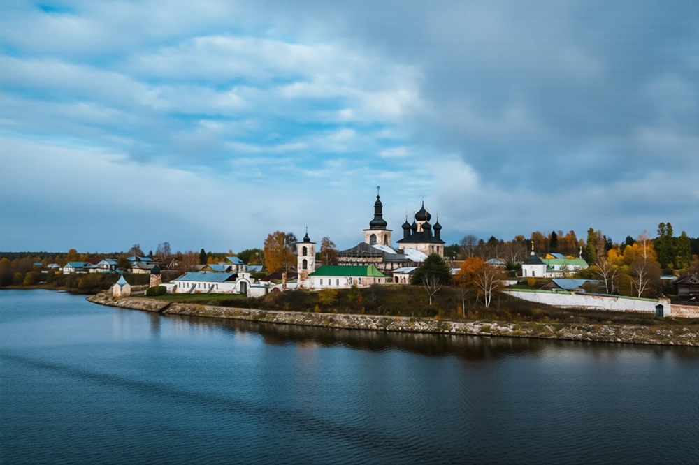 Круиз "Санкт-Петербург - Шлиссельбург (крепость Орешек) - Мандроги - Петрозаводск - Шлюз №5 - Сосновец - Соловецкие острова (2 дня) - Шлюз №5 - Вытегра - Горицы - Углич - Москва", теплоход "Александр Пушкин"
