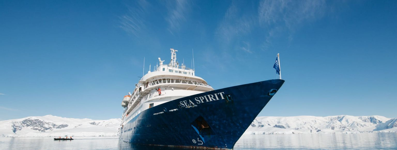 Экспедиционный круиз: под куполом Северного сияния