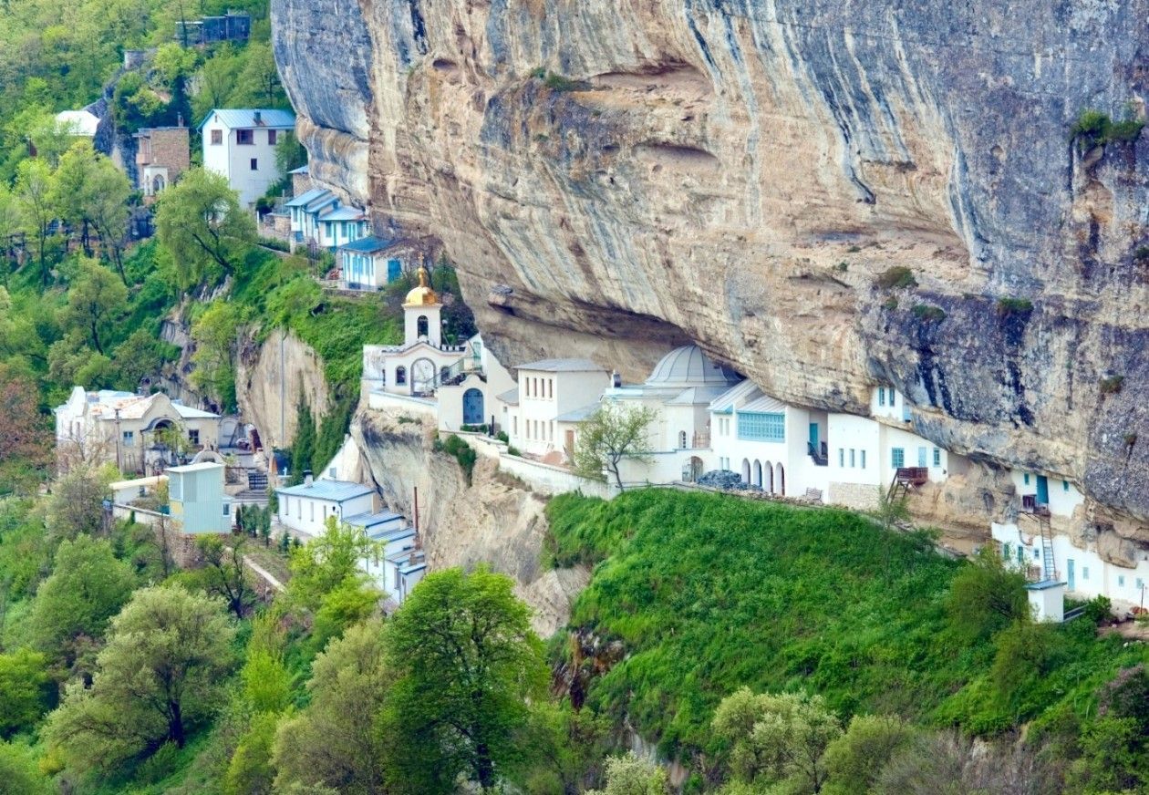 Праздничная феерия в Крыму