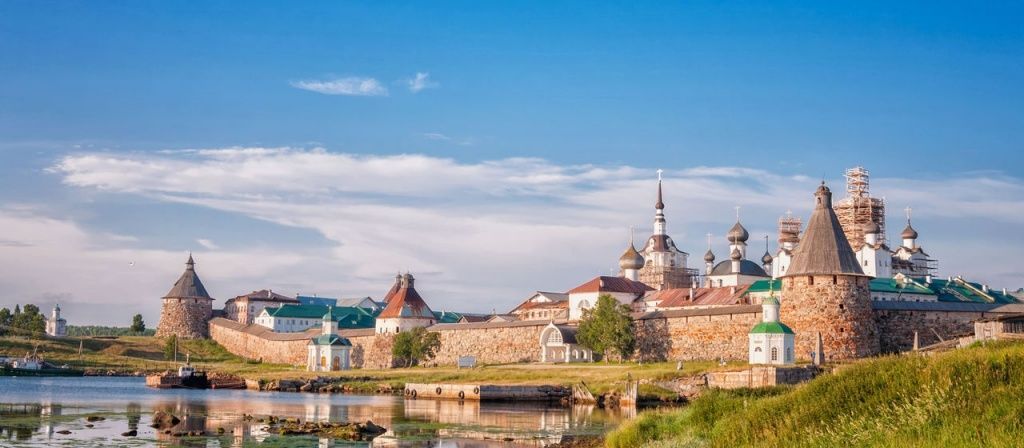 Круиз из Москвы в Петербург "Соловецкие острова", теплоход "Россия"