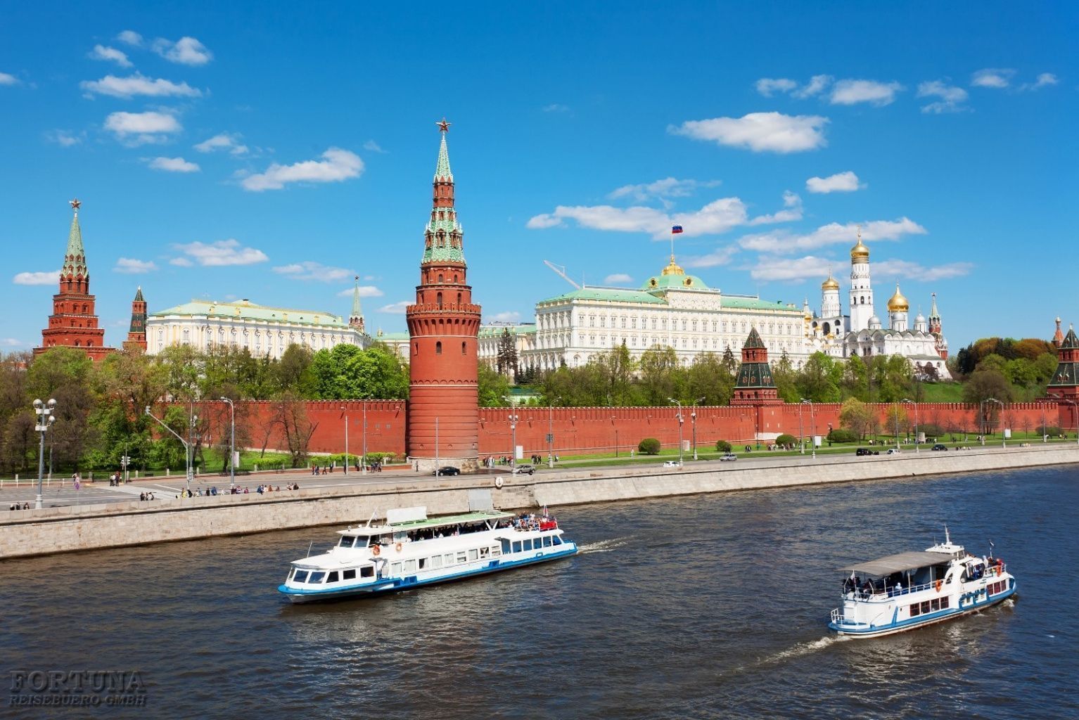 Круиз из Санкт-Петербурга в Москву, теплоход "Две столицы", сезон 1
