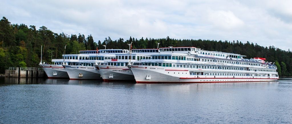Круиз из Санкт-Петербурга в Пермь и обратно на теплоходе "Волга Стар"
