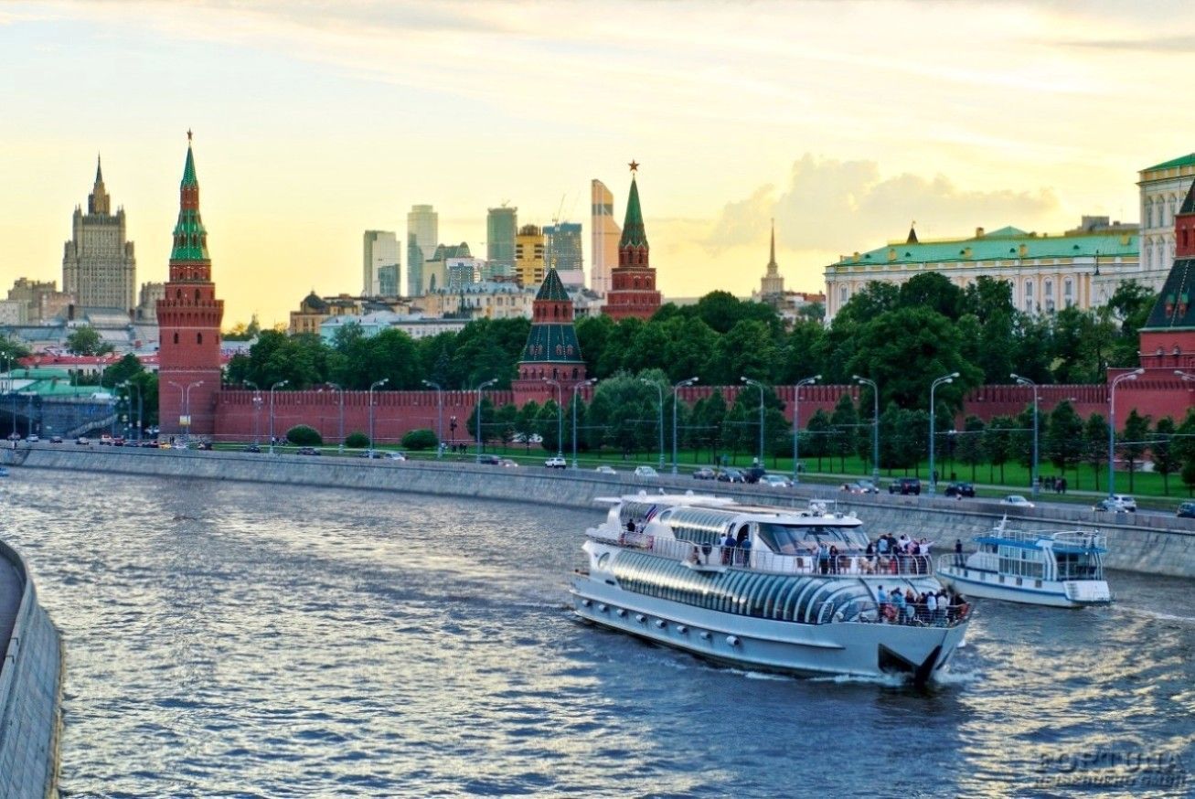 Круиз из Перми в Москву, теплоход "Сергей Дягилев"