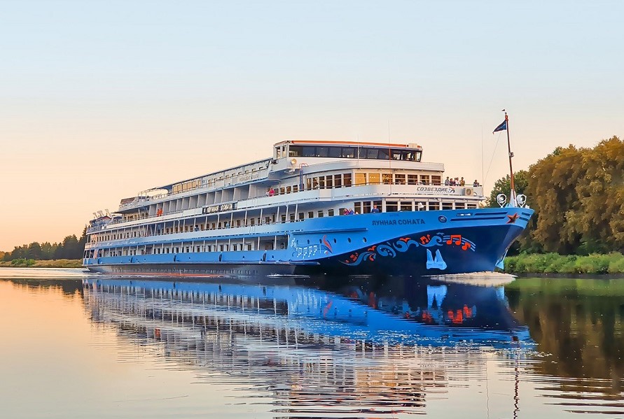Круиз "Санкт-Петербург - Мандроги - Кижи - Петрозаводск - Вытегра - Череповец - Мышкин - Москва", теплоход "Лунная соната"