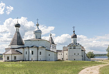 Круиз Люблю тебя, Москва, теплоход Константин Симонов