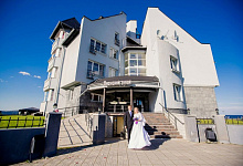 Отель Онежский замок 3*+ гостиница в Петрозаводске. Карелия