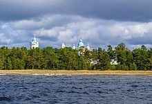 Речные круизы в Коневец из Петербурга