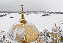 Нило-Столобенская пустынь на озере Селигер