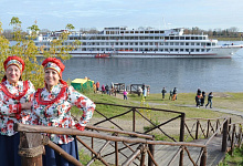 ТХ Максим Горький, круиз по Енисею, Сибирь